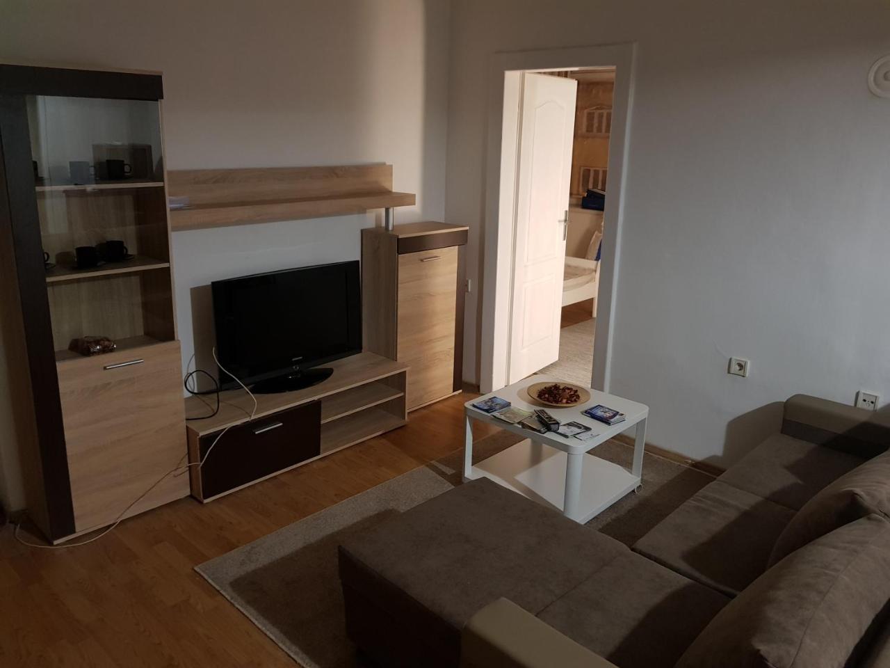 באניה לוקה Sara Apartment מראה חיצוני תמונה