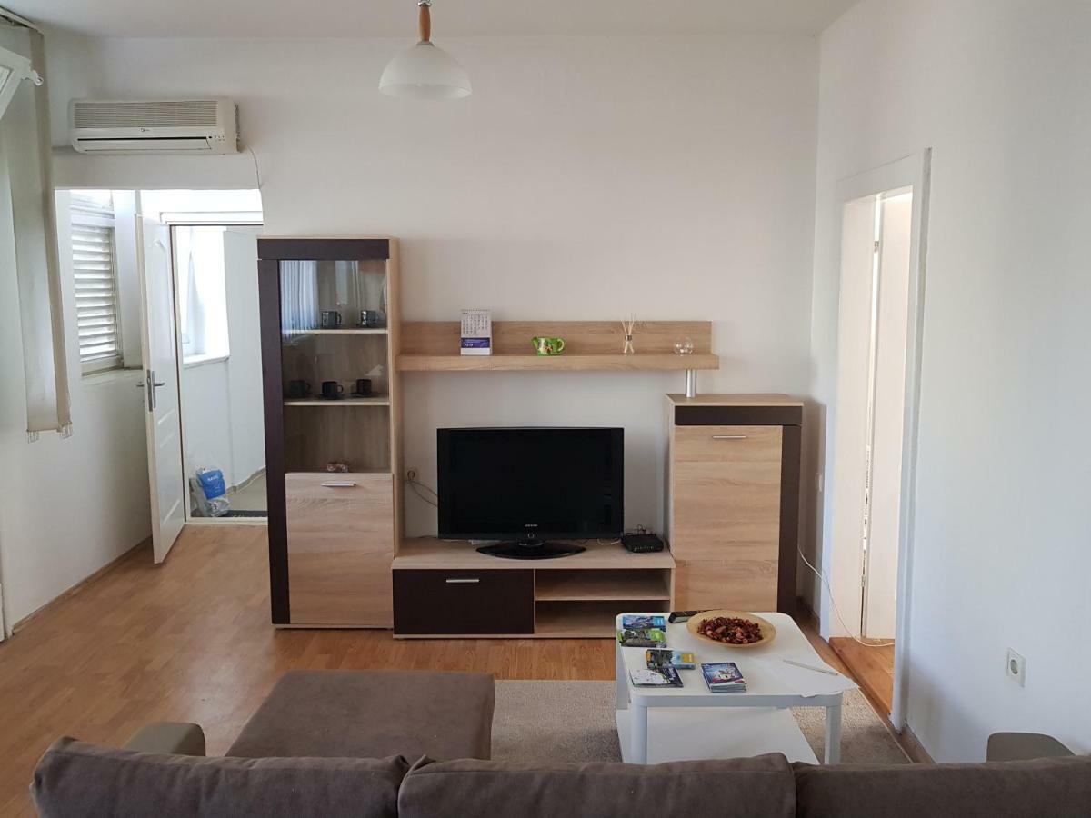באניה לוקה Sara Apartment מראה חיצוני תמונה
